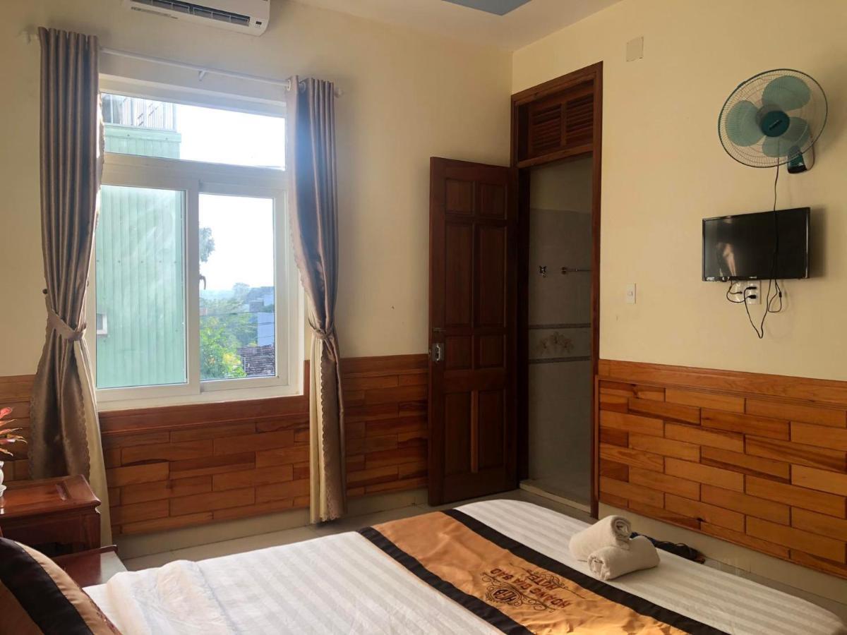 Hoang Gia Bao Hotel 崑嵩市 外观 照片
