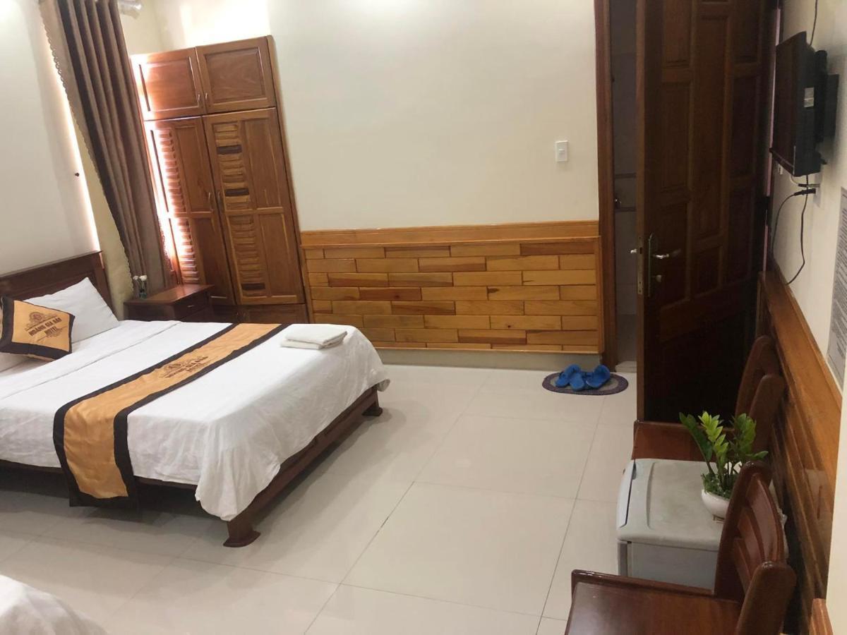 Hoang Gia Bao Hotel 崑嵩市 外观 照片