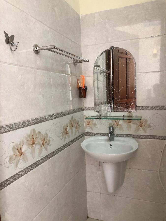Hoang Gia Bao Hotel 崑嵩市 外观 照片