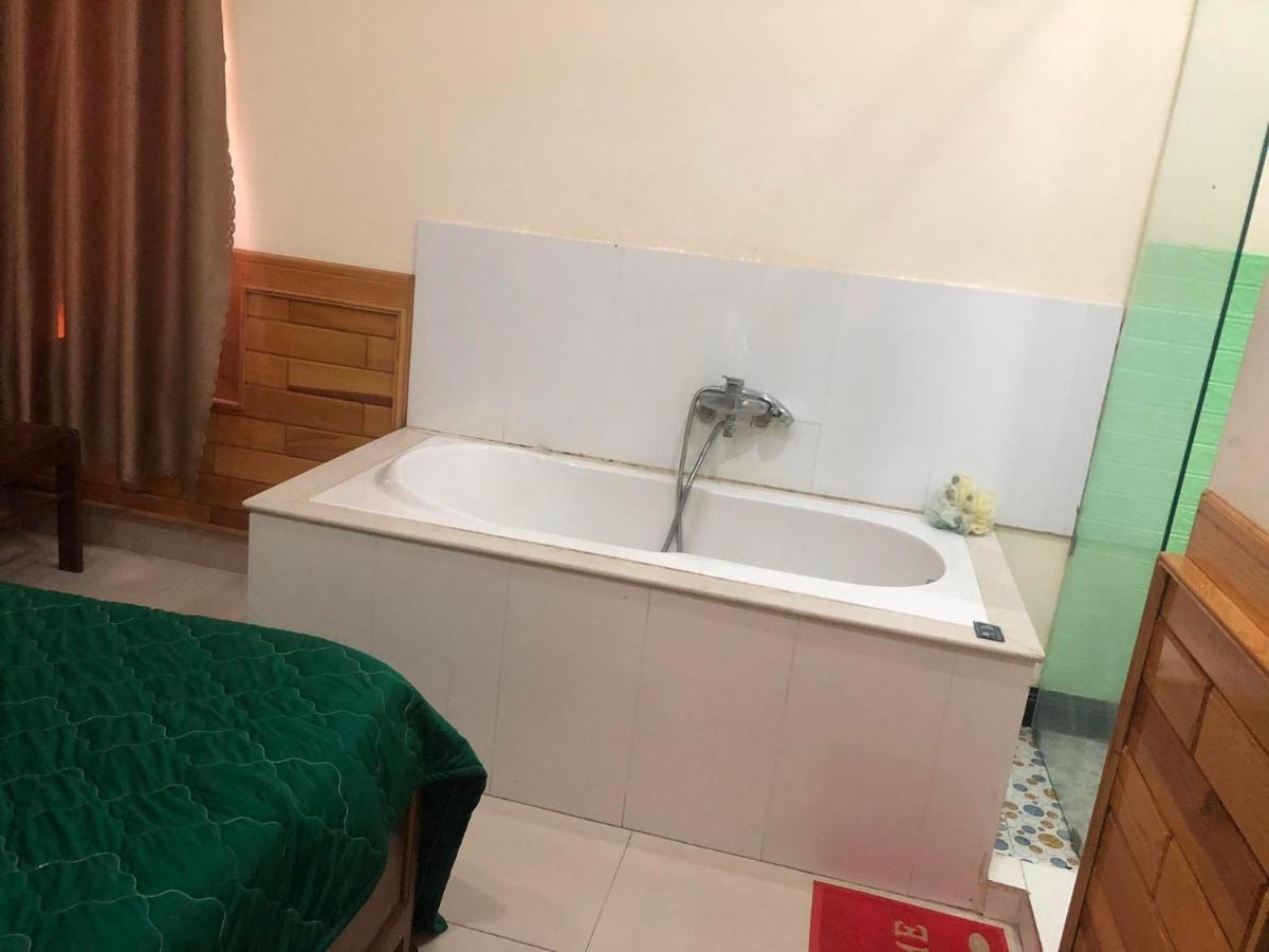 Hoang Gia Bao Hotel 崑嵩市 外观 照片