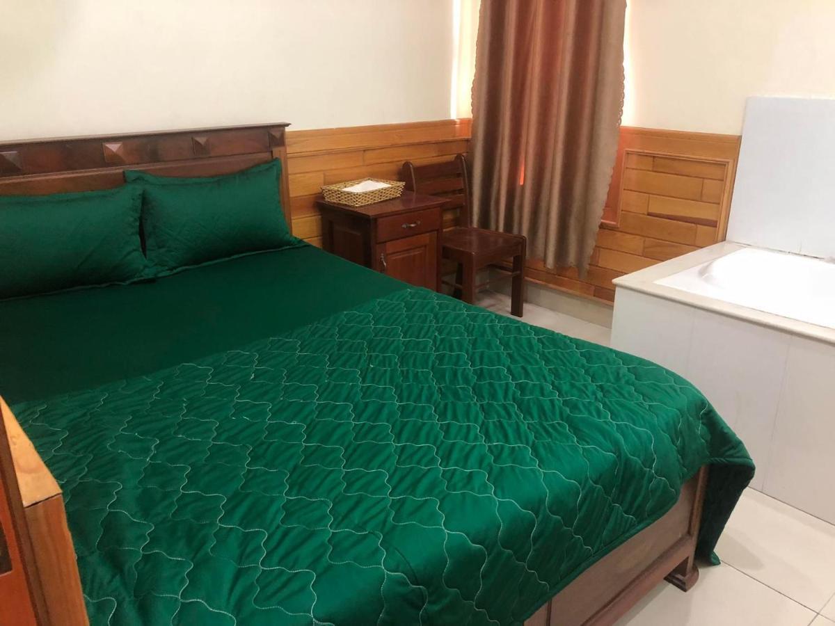 Hoang Gia Bao Hotel 崑嵩市 外观 照片